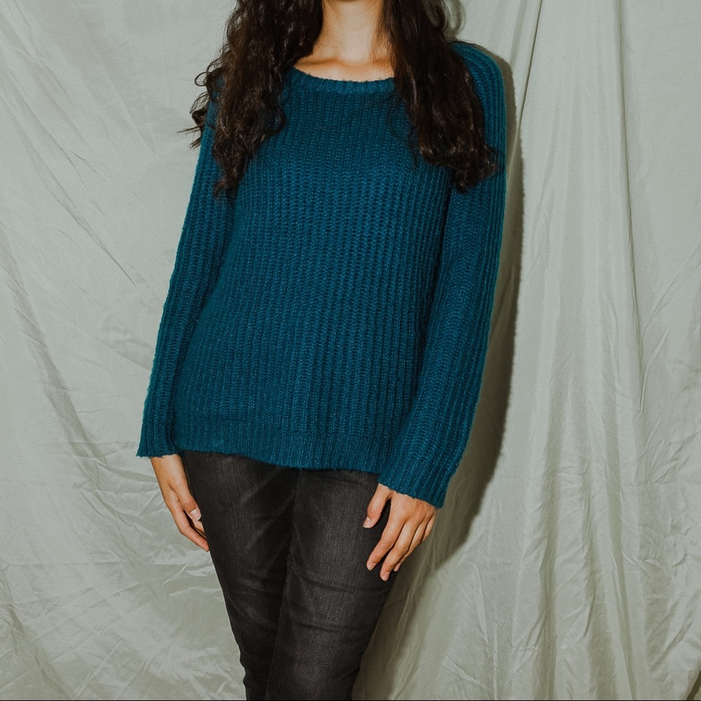 Forever 21 blue knit sweater